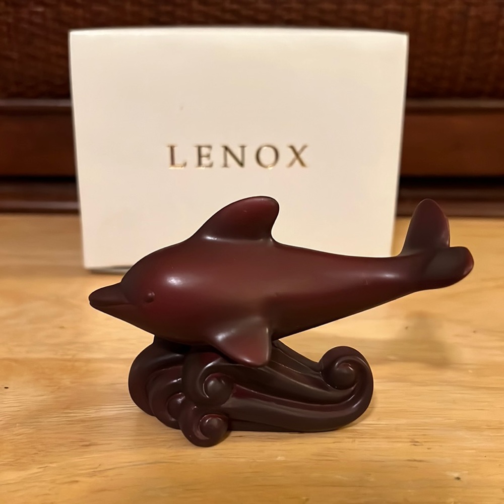 COLLECTIBLE LENOX CHINA DOLPHIN ON WOODEN BASE•NEW IN BOX